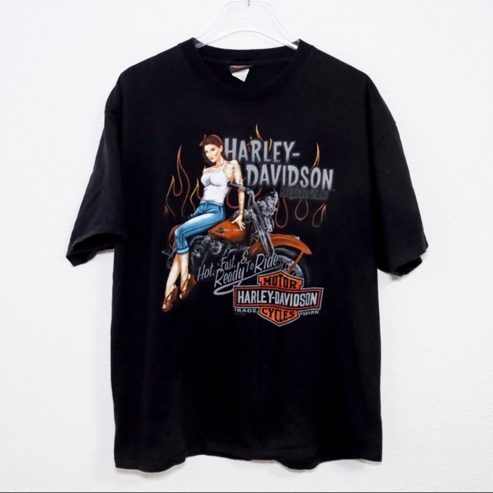 Vintage Harley Davidson Tee ft. a pinUp girl 🏍